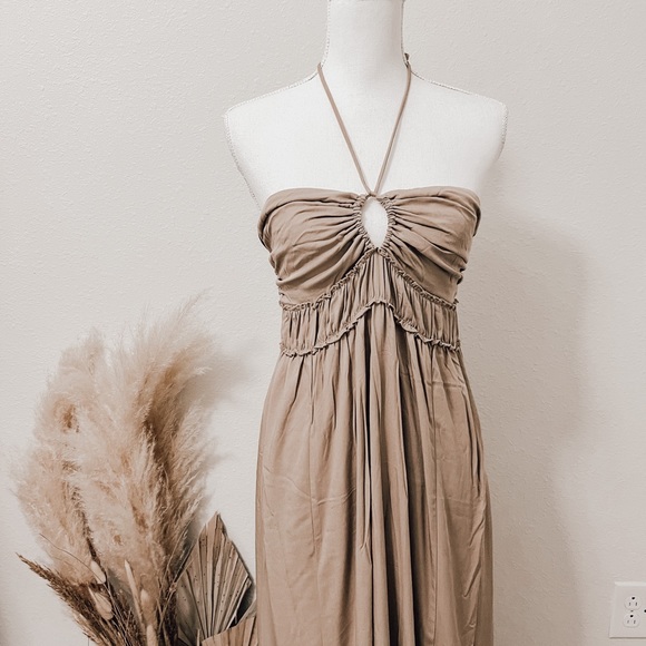 H&M Dresses & Skirts - H&M Maxi Dress